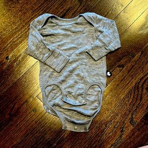 Reima Gray Wool blend long sleeve onesie, size 3-6m